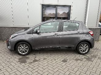 Toyota Yaris 1.5 Hybrid Design picture 11