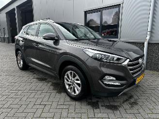 Voiture accidenté Hyundai Tucson 1.6 GDI Comfort 2016/8