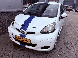 Toyota Aygo 1.0 12V Xcite White picture 2