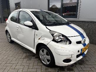 Avarii autoturisme Toyota Aygo 1.0 12V Xcite White 2009/11