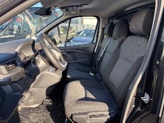 Renault Trafic 2.0 Blue dC1 150 EDC T30 L2H1 Automaat picture 15