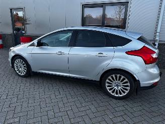 Ford Focus 1.0 Ecoboost Titanium picture 23