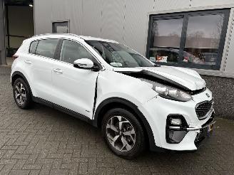 Voiture accidenté Kia Sportage 1.6 T-GDI 4wd DynamicLine 2019/3