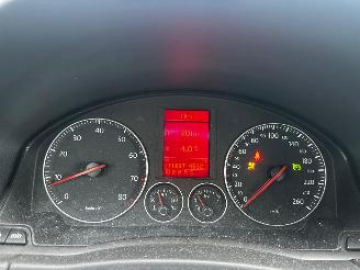 Volkswagen Golf 2.0 FSI Automaat picture 27