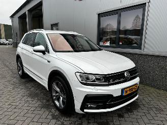 skadebil auto Volkswagen Tiguan 1.4TSI 4 Motion Highline Automaat 2017/9