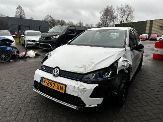 Volkswagen e-Golf e-Golf picture 6