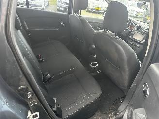 Dacia Logan 0.9 TCe Laureate picture 9