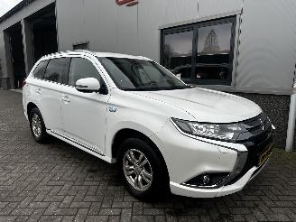 Mitsubishi Outlander 2.0 PHEV Business Edition picture 3