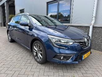 Unfallwagen Renault Mégane 1.2 TCe Serie Signature Exclusiv 2018/5