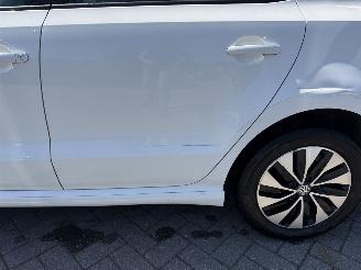 Volkswagen Polo 1.0 BlueMotion Connected Series picture 20