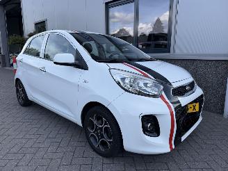 Voiture accidenté Kia Picanto 1.2 CVVT DynamicLine 2015/11