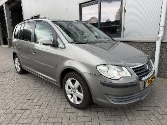 Vaurioauto  passenger cars Volkswagen Touran 1.4 TSI Optive 2008/2