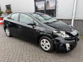 uszkodzony samochody osobowe Toyota Prius 1.8 Comfort 2011/6