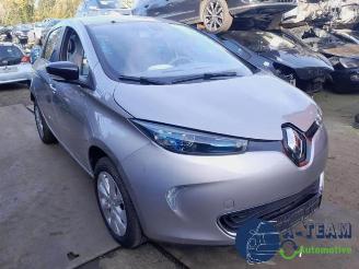 rozbiórka samochody osobowe Renault Zoé Zoe (AG), Hatchback 5-drs, 2012 46kW 2013/11
