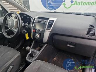 Kia Venga Venga, MPV, 2010 / 2019 1.4 CVVT 16V picture 17