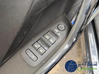 Peugeot 208 208 I (CA/CC/CK/CL), Hatchback, 2012 / 2019 1.2 12V e-THP PureTech 110 picture 18