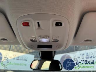 Peugeot 308 308 SW (L4/L9/LC/LJ/LR), Combi 5-drs, 2014 / 2021 1.2 12V e-THP PureTech 130 picture 31