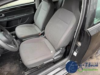 Volkswagen Up! Up! (121), Hatchback, 2011 1.0 12V 75 picture 11