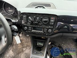 Volkswagen Up! Up! (121), Hatchback, 2011 1.0 12V 75 picture 15