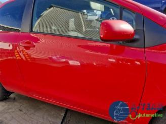 Toyota Yaris Yaris II (P9), Hatchback, 2005 / 2014 1.3 16V VVT-i picture 11