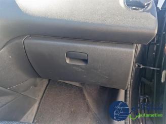 Peugeot 5008 5008 I (0A/0E), MPV, 2009 / 2017 1.6 VTI 16V picture 30