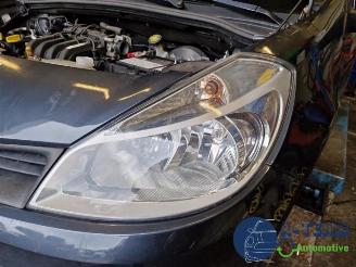 Uttjänta bilar auto Renault Clio Clio III (BR/CR), Hatchback, 2005 / 2014 1.2 16V 75 2008/4