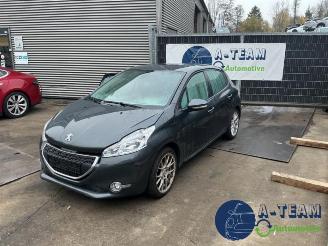 Auto da rottamare Peugeot 208 208 I (CA/CC/CK/CL), Hatchback, 2012 / 2019 1.2 Vti 12V PureTech 82 2014/1