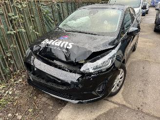 damaged passenger cars Ford Fiesta 1.0 Ecoboost Connected 2023/1