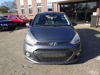 Coche siniestrado Hyundai I-10 i10 (B5), Hatchback, 2013 / 2019 1.0 12V 2014/10
