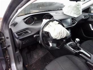 Peugeot 308 308 SW (L4/L9/LC/LJ/LR), Combi 5-drs, 2014 / 2021 1.6 BlueHDi 120 picture 12