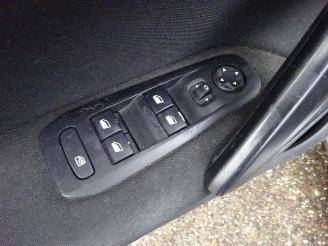 Peugeot 308 308 SW (L4/L9/LC/LJ/LR), Combi 5-drs, 2014 / 2021 1.6 BlueHDi 120 picture 9