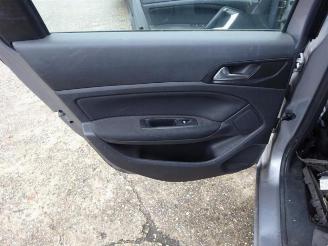 Peugeot 308 308 SW (L4/L9/LC/LJ/LR), Combi 5-drs, 2014 / 2021 1.6 BlueHDi 120 picture 10