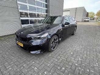 damaged passenger cars BMW 5-serie Touring 530e M Sport Edition 2025/3