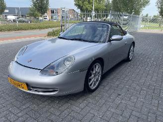 Käytettyjen passenger cars Porsche 911 Cabrio 3.4 Carrera 2000/10