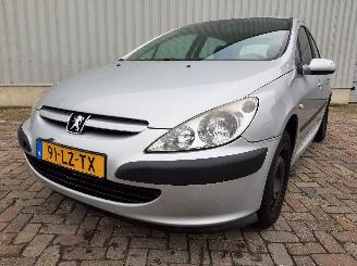 Auto incidentate Peugeot 307 307 (3A/C/D) Hatchback 1.6 16V (TU5JP4(NFU)) [80kW]  (08-2000/11-2007)= 2003/7