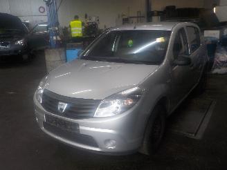Uttjänta bilar auto Dacia Sandero Sandero Hatchback 1.2 16V (D4F-732) [55kW]  (11-2008/...) 2011