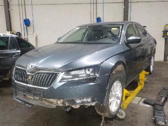 Sloopauto Skoda Superb Superb (3V3) Hatchback 2.0 TDI (DFCA) [140kW]  (03-2015/...) 2016
