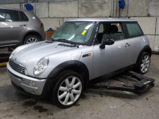 Sloopauto Mini Mini Mini One/Cooper (R50) Hatchback 1.6 16V One (W10-B16A) [66kW]  (06-200=
1/03-2007) 2003