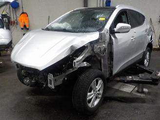 demontáž osobní automobily Hyundai Ix35 iX35 (LM) SUV 2.0 16V (G4KD) [120kW]  (01-2010/08-2013) 2011/11