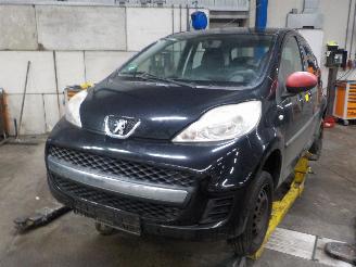 Autoverwertung Peugeot 107 107 Hatchback 1.0 12V (384F(1KR)) [50kW]  (06-2005/05-2014) 2009