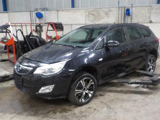 Sloopauto Opel Astra Astra J Sports Tourer Combi 1.6 Turbo 16V (A16LET) [132kW]  (10-2010/0=
4-2016) 2011/7