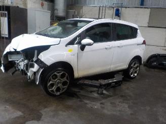 Autoverwertung Ford B-Max B-Max (JK8) MPV 1.0 EcoBoost 12V 100 (SFJA(Euro 5)) [74kW]  (10-2012/.=
=2E.) 2013