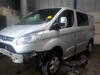Salvage car Ford Transit Transit Custom Van 2.0 TDCi 16V Eco Blue 130 (BKFA) [96kW]  (12-2015/1=
2-2023) 2017