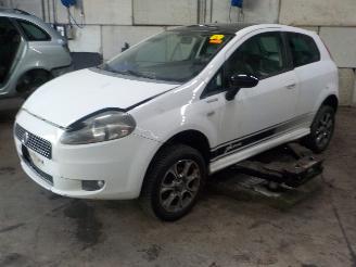 Uttjänta bilar auto Fiat Punto Grande Punto (199) Hatchback 1.4 T-Jet 16V (198.A.4000(Euro 4)) [88kW]=
  (09-2007/...) 2010/6