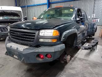 Autoverwertung GMC Sierra Sierra Pick-up 6.6 V8 TD 32V 3500 Crew Cab (DURAMAX_6600) [224kW]  (09=
-2000/12-2004) 2004