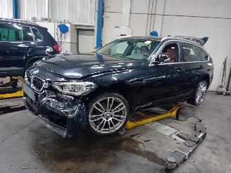 Coche siniestrado BMW 3-serie 3 serie Touring (F31) Combi 320i 2.0 16V (B48-B20A) [135kW]  (07-2015/=
06-2019) 2017