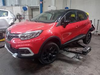Coche siniestrado Renault Captur Captur (2R) SUV 1.2 TCE 16V EDC (H5F-412(H5F-G4)) [87kW]  (01-2016/...=
) 2018