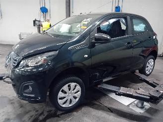 Autoverwertung Peugeot 108 108 Hatchback 1.0 12V (1KRFE(CFB)) [51kW]  (05-2014/...) 2015