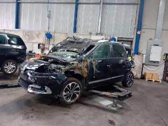 Vrakbiler auto Renault Scenic Grand Scénic III (JZ) MPV 1.2 16V TCe 115 (H5F-400(H5F-A4)) [85kW]  =
(04-2012/12-2016) 2015