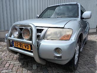Coche accidentado Mitsubishi Pajero Pajero Canvas Top (V6/7) Terreinwagen 3.2 DI-D 16V (4M41) [118kW]  (10=
-2001/12-2006) 2004/3